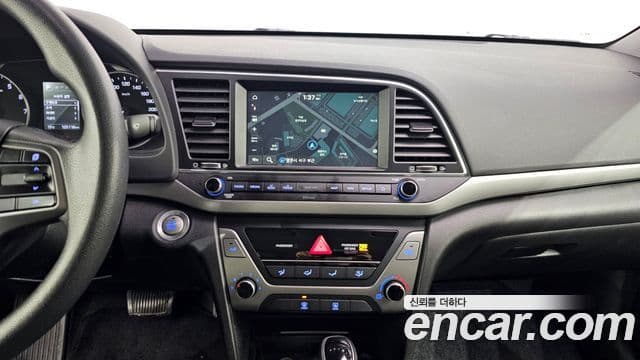 Hyundai Avante AD 1.6 GDI Value Plus, 2018 14