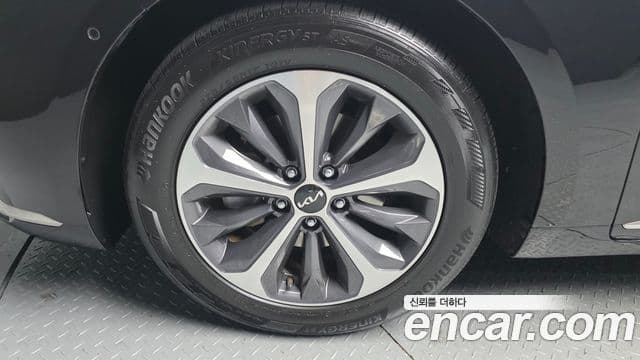 Kia K8 гибрид Noblesse, 2022 все фото