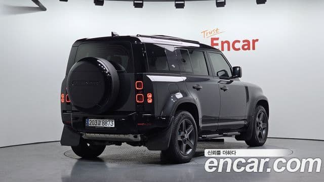 Land Rover Defender (L663) 110 P300 X-Dynamic SE, 2024 2