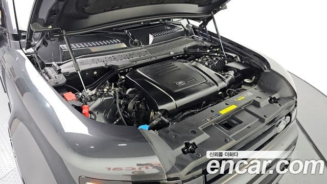 Land Rover Defender (L663) 110 P300 X-Dynamic SE, 2024 6