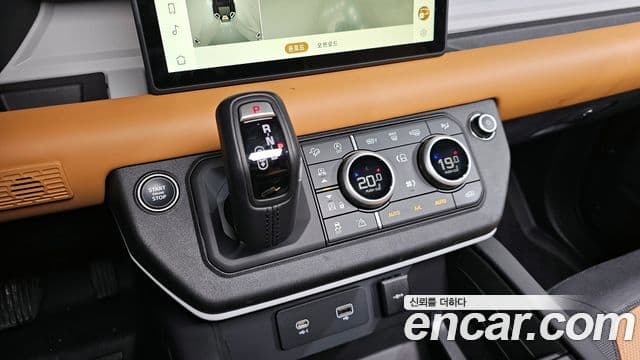 Land Rover Defender (L663) 110 P300 X-Dynamic SE, 2024 9