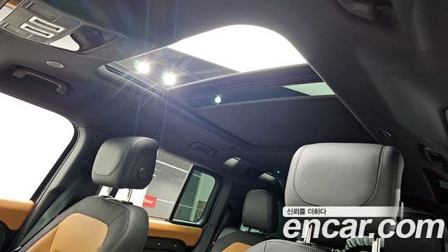 Land Rover Defender (L663) 110 P300 X-Dynamic SE, 2024 17