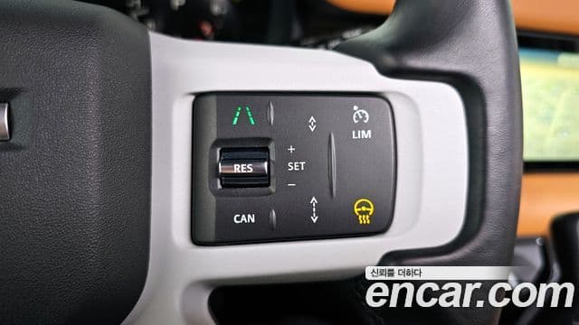 Land Rover Defender (L663) 110 P300 X-Dynamic SE, 2024 18