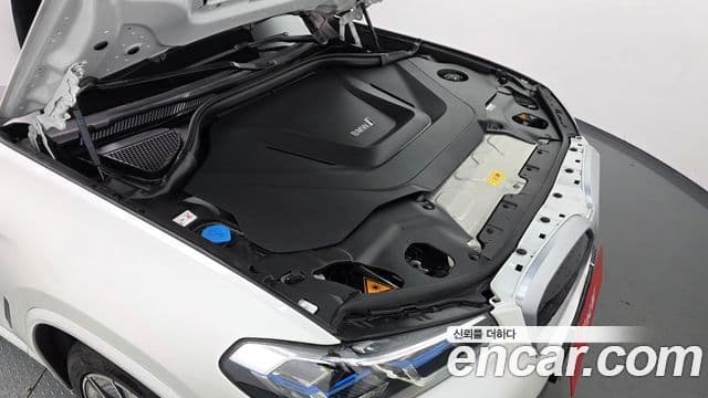 BMW iX3 M Sport, 2024 6