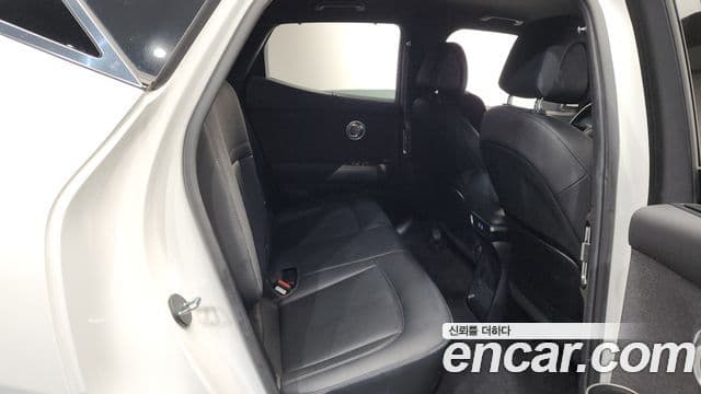 Genesis GV60 Standard, 2022 12