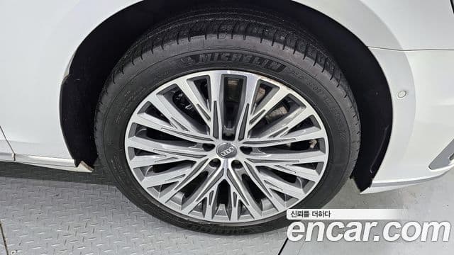 Audi A8 (D5) 60 TFSI Quattro LWB, 2020 все фото