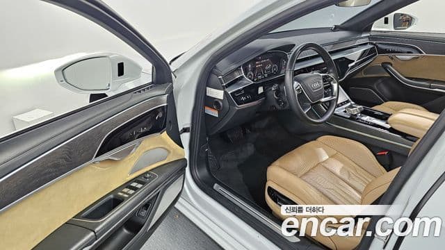 Audi A8 (D5) 60 TFSI Quattro LWB, 2020 10