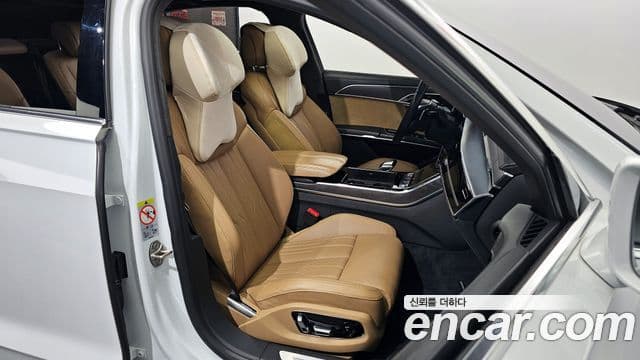 Audi A8 (D5) 60 TFSI Quattro LWB, 2020 12