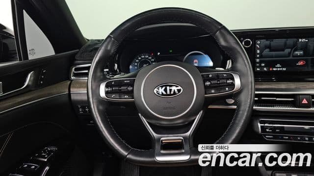 Kia K5 3세대 Signature, 2021 13