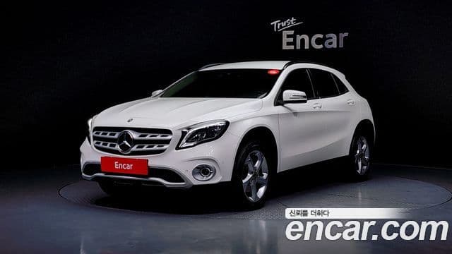 Mercedes-Benz GLA-класс X156 GLA220, 2019 1