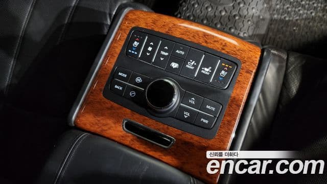 Hyundai Equus(новый кузов / новое поколение) Prestige VIP팩 II, 2010 19