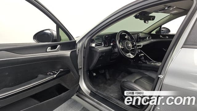 Kia K5 3세대 Standard, 2021 10