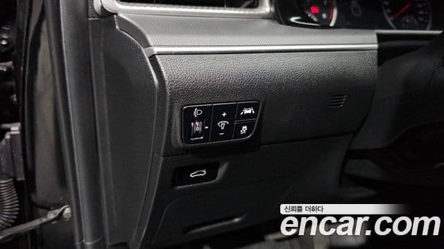 Kia K5 3세대 Prestige, 2020 18