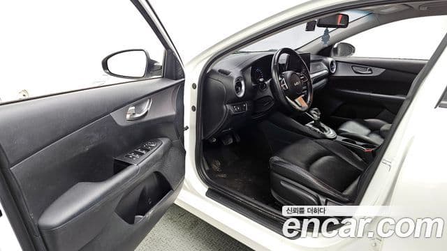 Kia The / новый New K3 2세대 Prestige, 2022 10