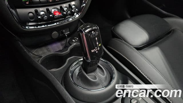 Mini Cooper 클럽맨 2세대, 2020 9