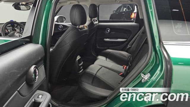 Mini Cooper 클럽맨 2세대, 2020 12