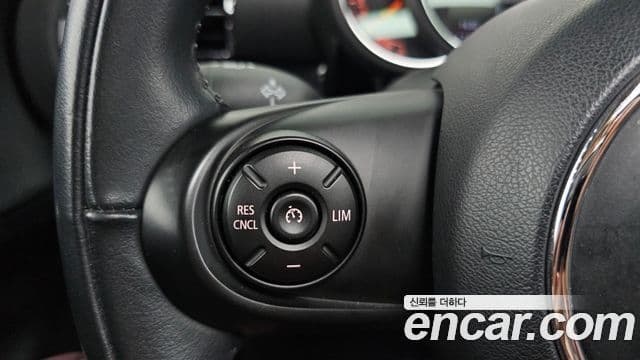 Mini Cooper 클럽맨 2세대, 2020 18