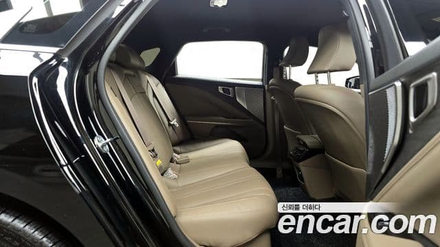 Kia K8 гибрид Noblesse Light, 2022 12