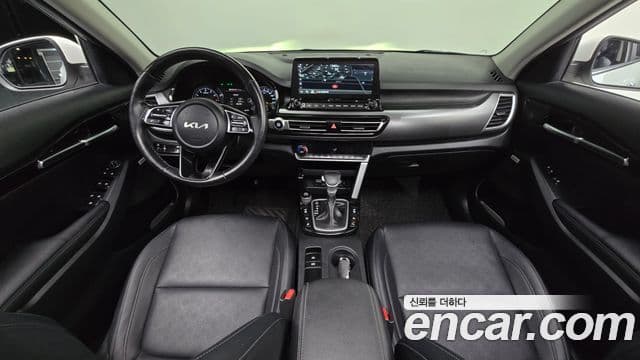 Kia Seltos Signature, 2023 7