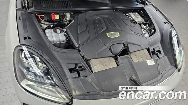 Porsche Cayenne (PO536) 3.0 E-гибрид, 2021 6