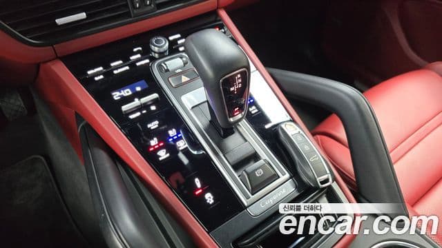 Porsche Cayenne (PO536) 3.0 E-гибрид, 2021 9