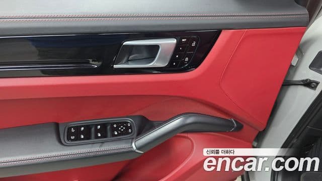 Porsche Cayenne (PO536) 3.0 E-гибрид, 2021 16