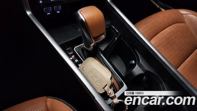 KG모빌리티(SsangYong) Torres T7, 2023 9