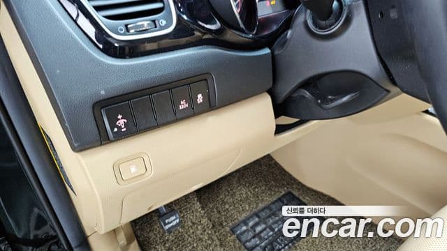 Kia All New Carnival President, 2016 12