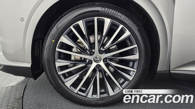 Lexus RX450h+ 5세대 Luxury, 2024 все фото