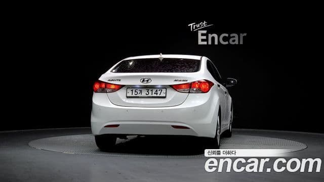 Hyundai Avante MD Luxury, 2012 4