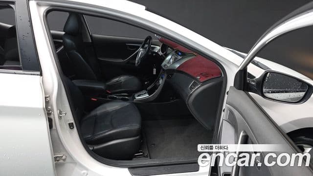 Hyundai Avante MD Luxury, 2012 11