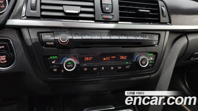 BMW 3시리즈 (F30), 2013 16