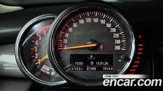 Mini Cooper D 3세대, 2015 8