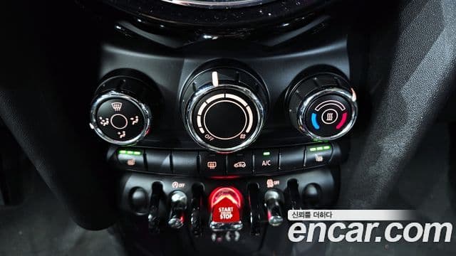 Mini Cooper D 3세대, 2015 15