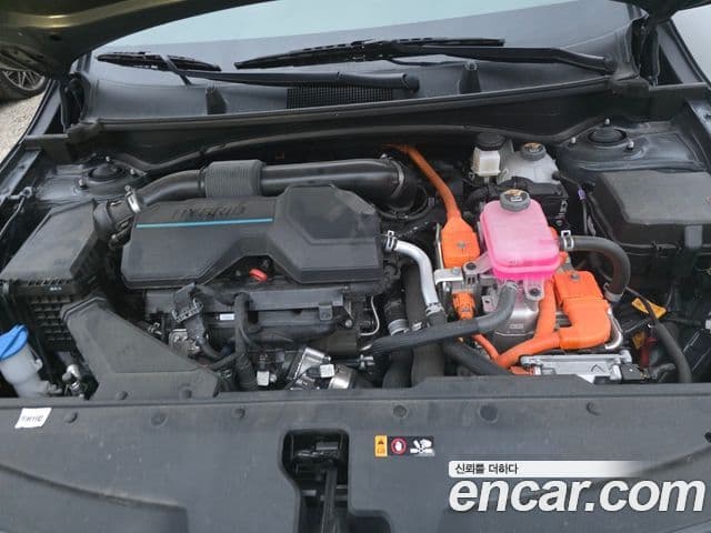 Kia Sportage 5세대 гибрид Signature 2WD, 2024 9