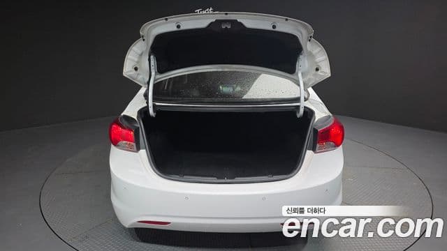 Hyundai Avante MD M16 GDI Smart, 2013 20