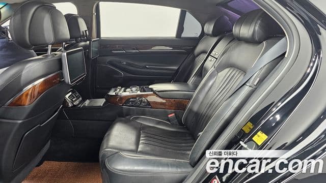 Genesis EQ900 Prestige, 2017 12