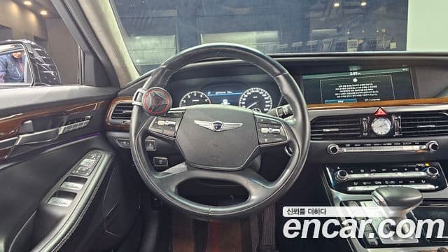 Genesis EQ900 Prestige, 2017 13