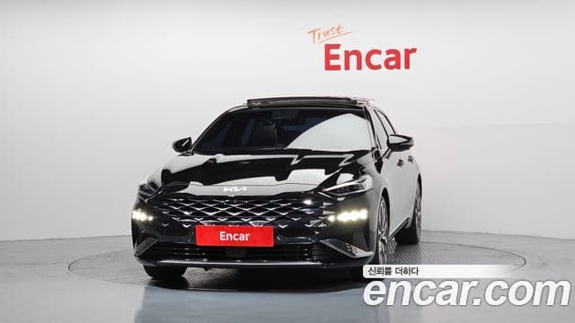 Kia K8 Signature, 2022 3