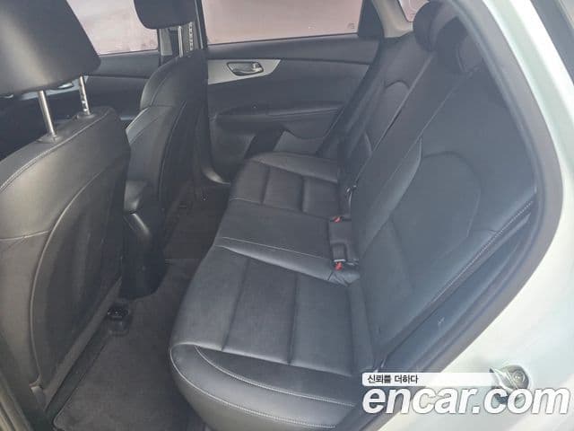 Kia The / новый New K3 2세대 Prestige, 2022 11