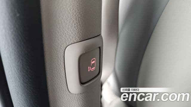 Kia All New Carnival Luxury, 2017 19