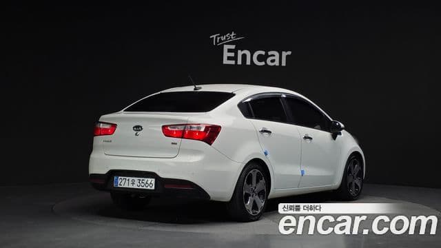 Kia All New Pride Prestige, 2012 2