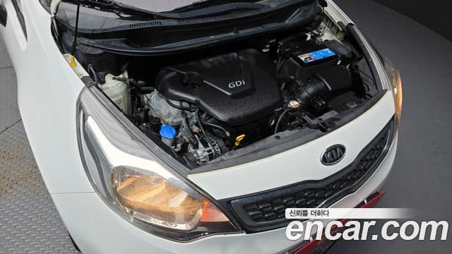 Kia All New Pride Prestige, 2012 6