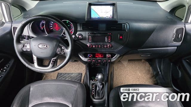 Kia All New Pride Prestige, 2012 7