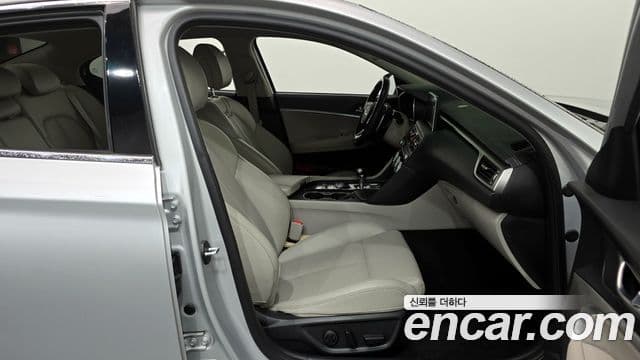 Genesis G70 Advanced, 2018 11