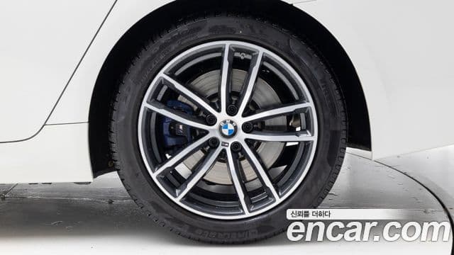 BMW 5시리즈 (G30) 520i M Sport, 2023 все фото