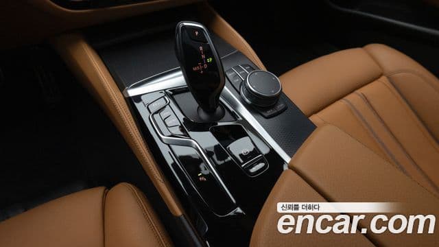 BMW 5시리즈 (G30) 520i M Sport, 2023 9