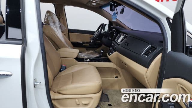 Kia All New Carnival Noblesse, 2017 11
