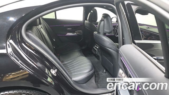 Mercedes-Benz E-класс W214 Exclusive, 2024 12
