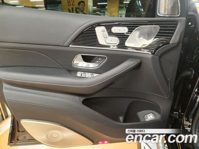 Mercedes-Benz GLS-класс X167 Maybach GLS600 4MATIC, 2024 10